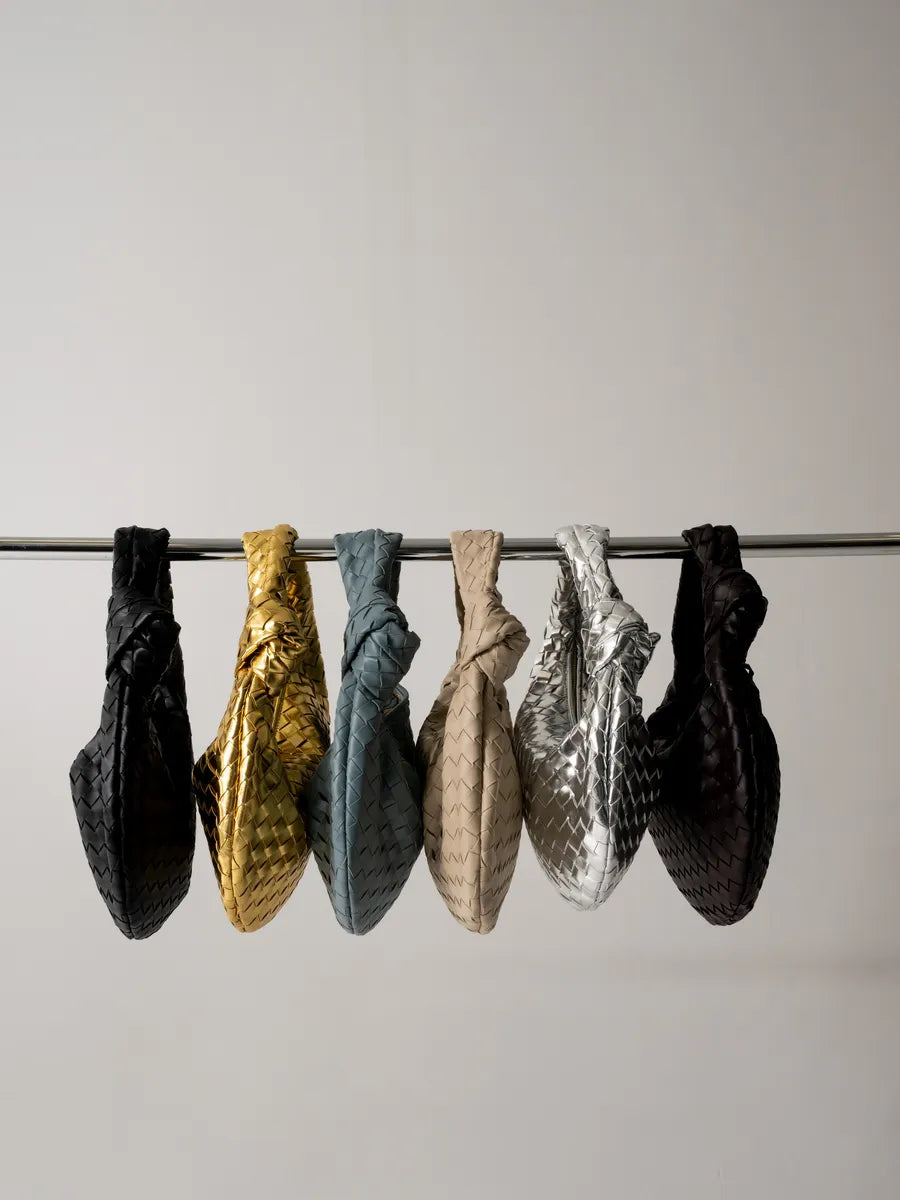 SCEGLI LA BORSA CHE SI ABBINA AL TUO STILE